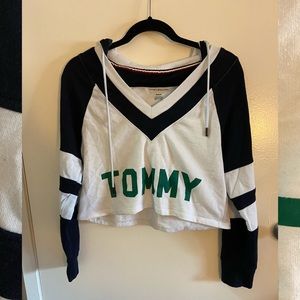 Tommy Hilfiger Cropped Hoodie